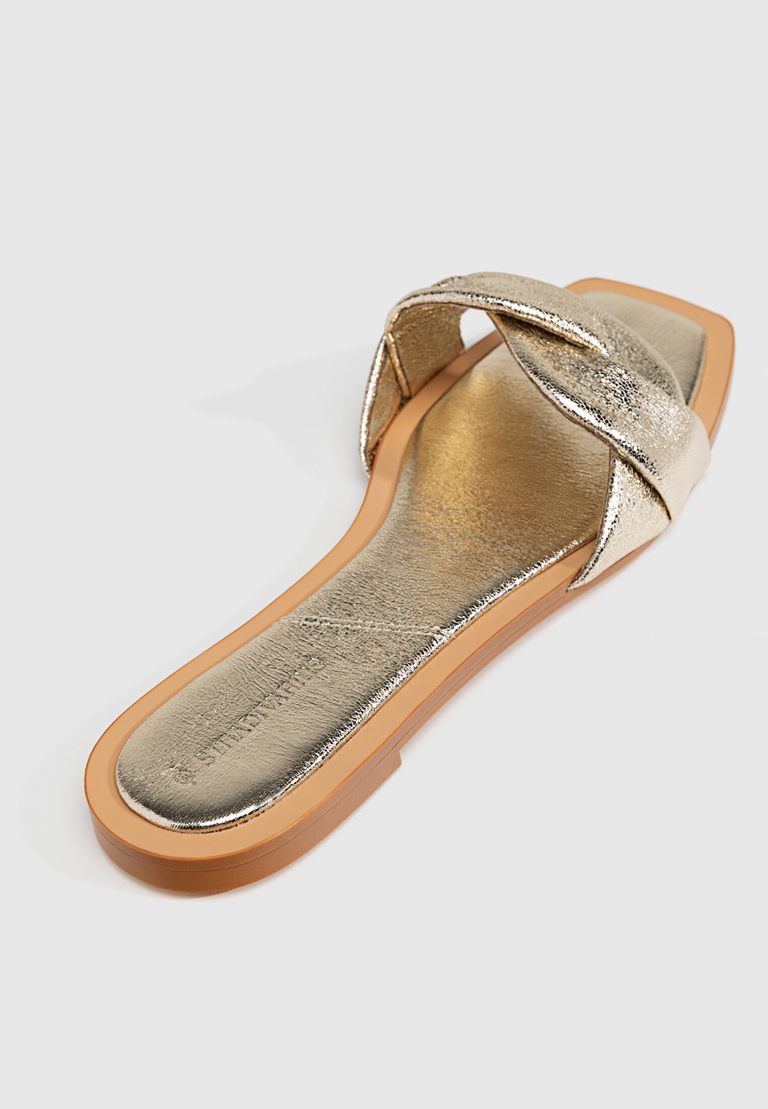 Sandalias planas trenzadas