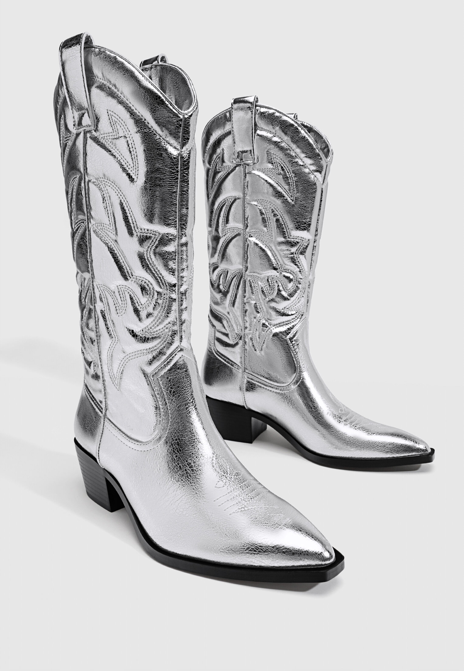 Botas best sale cowboy stradivarius