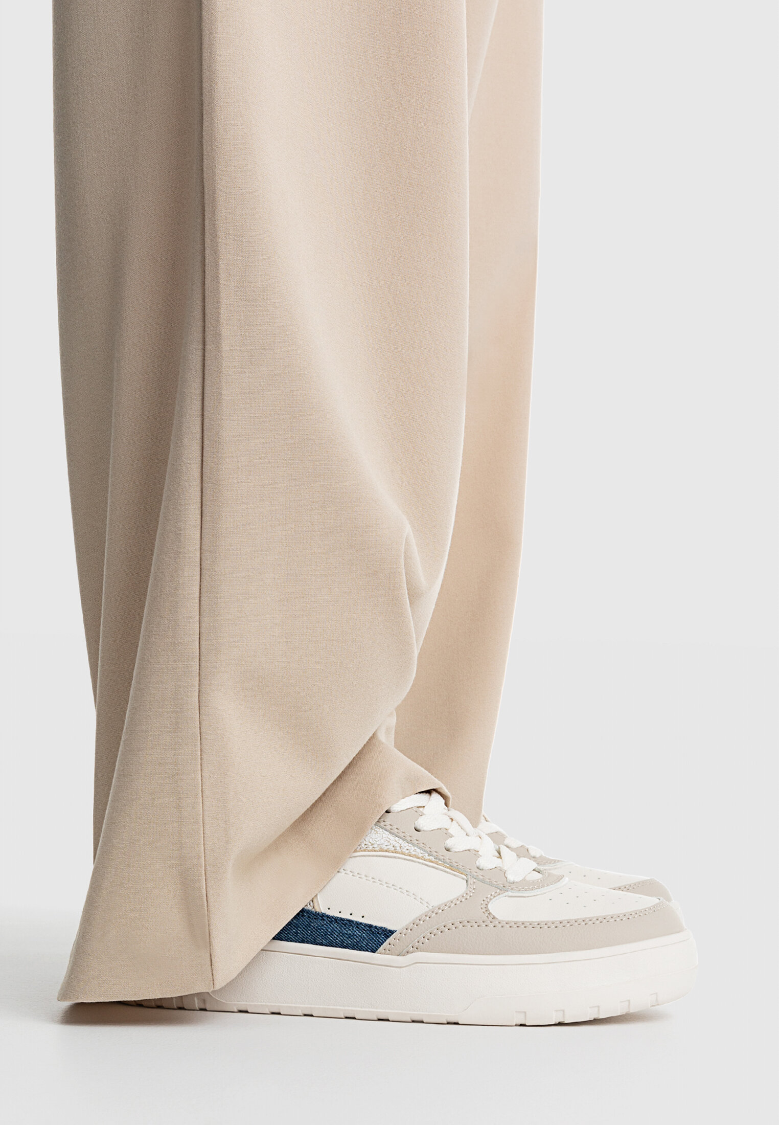 Tenis stradivarius sales para mujer