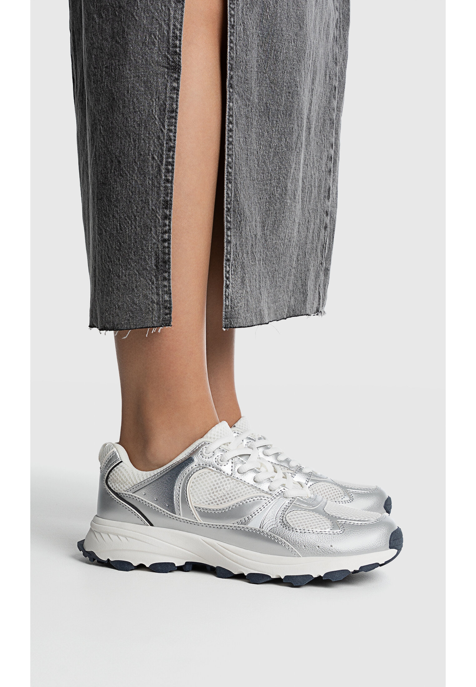Stradivarius hotsell basket blanche