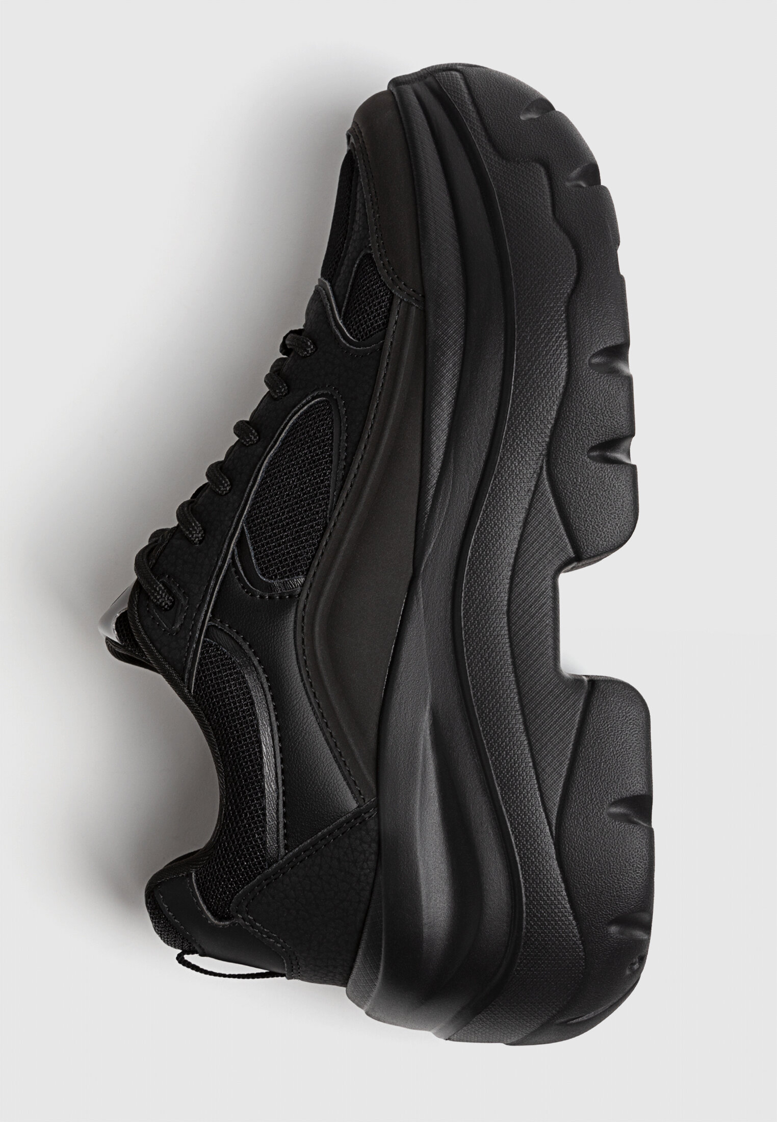 Womens black best sale chunky trainers