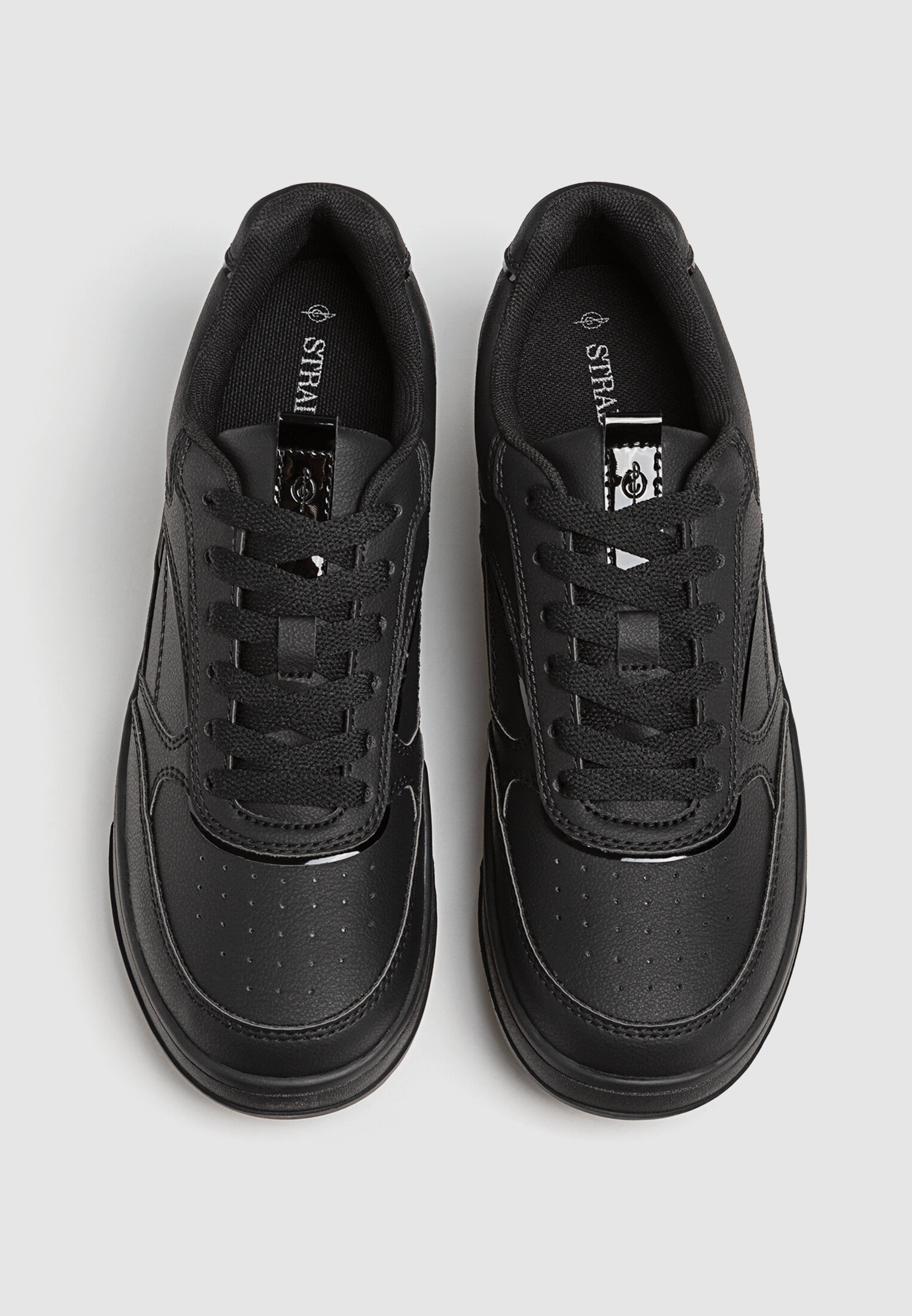 Zapatillas negras online mujer stradivarius