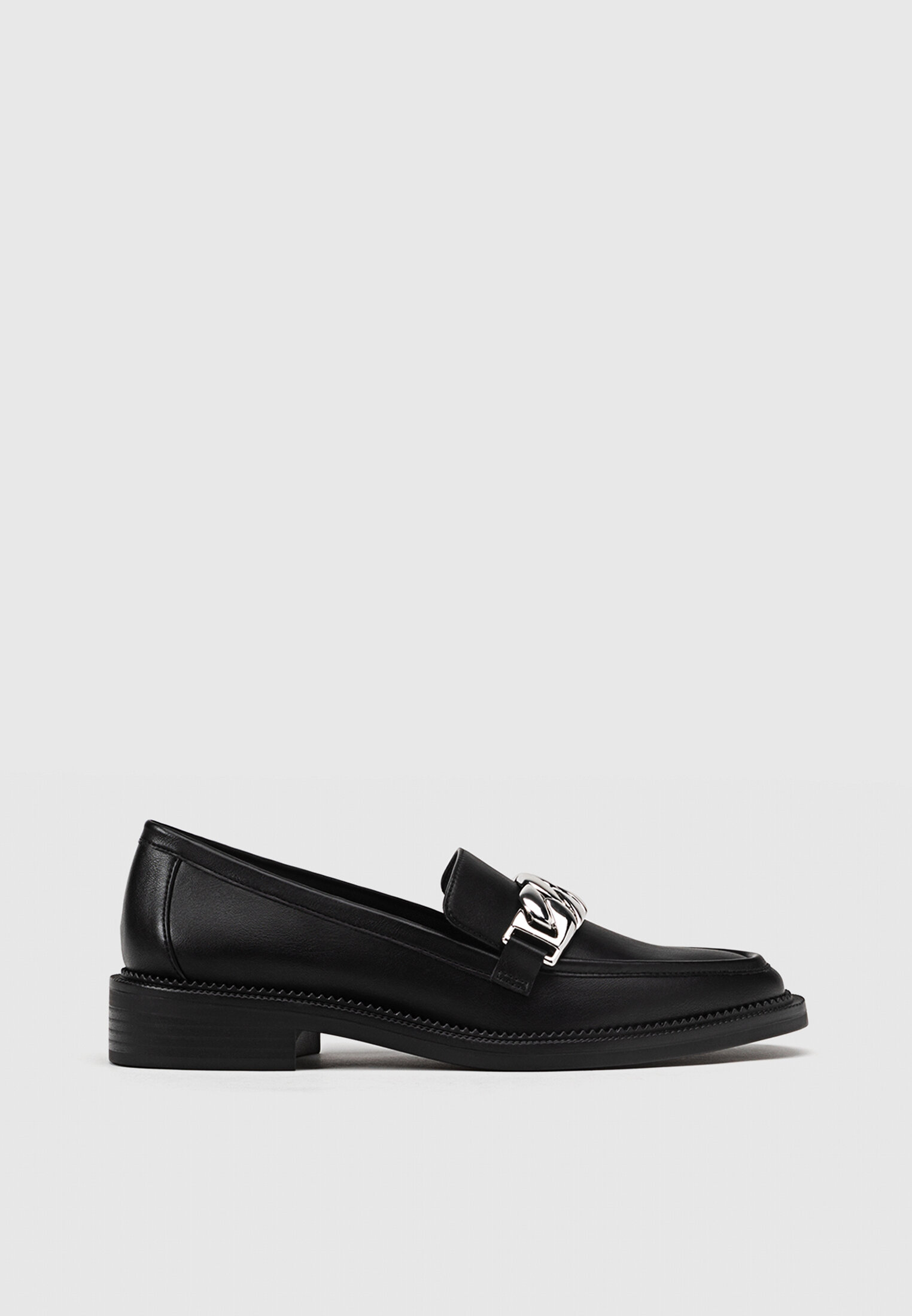 Mocassin stradivarius store