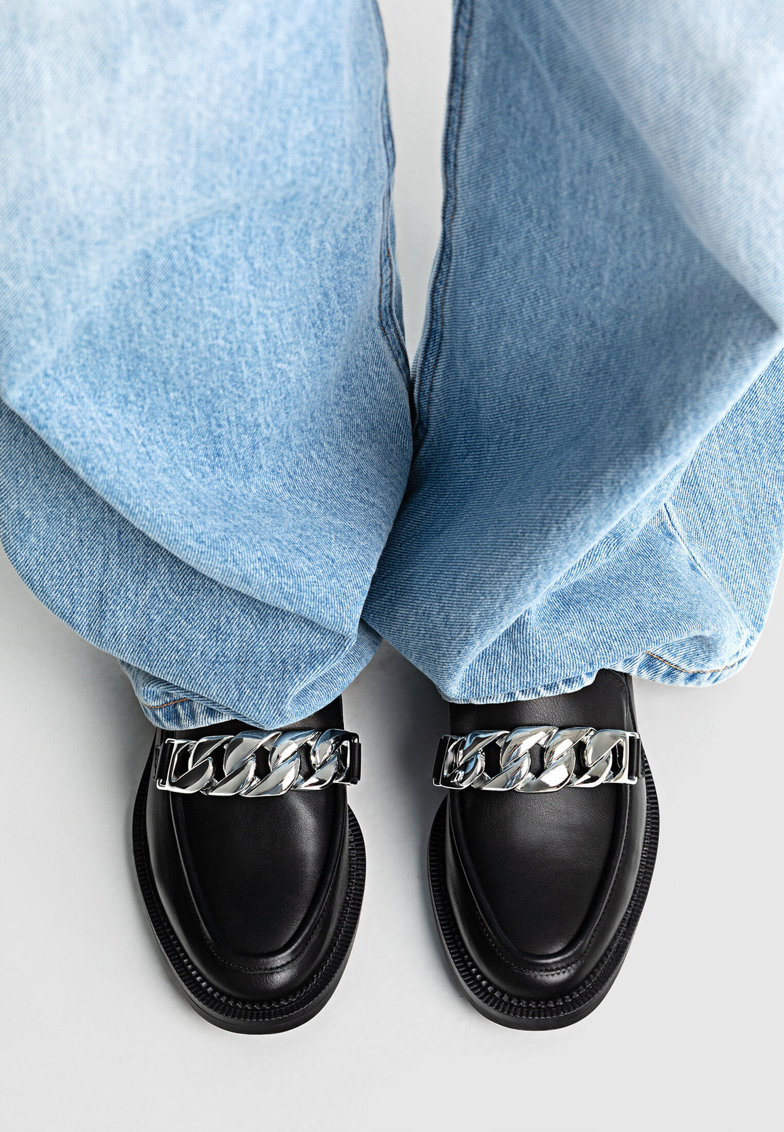 Mocassins noirs avec cha ne