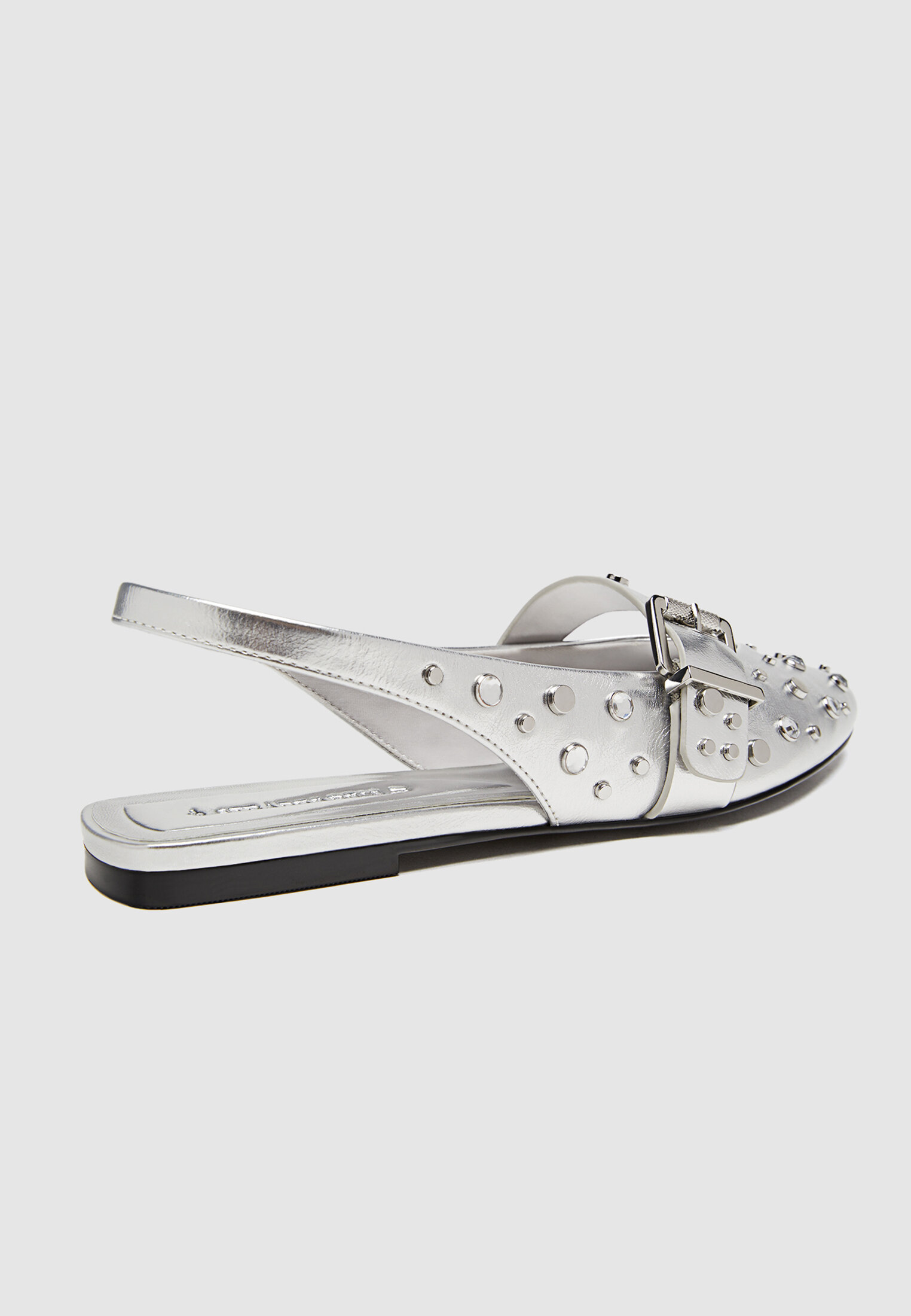 Zapatos cheap plateados stradivarius