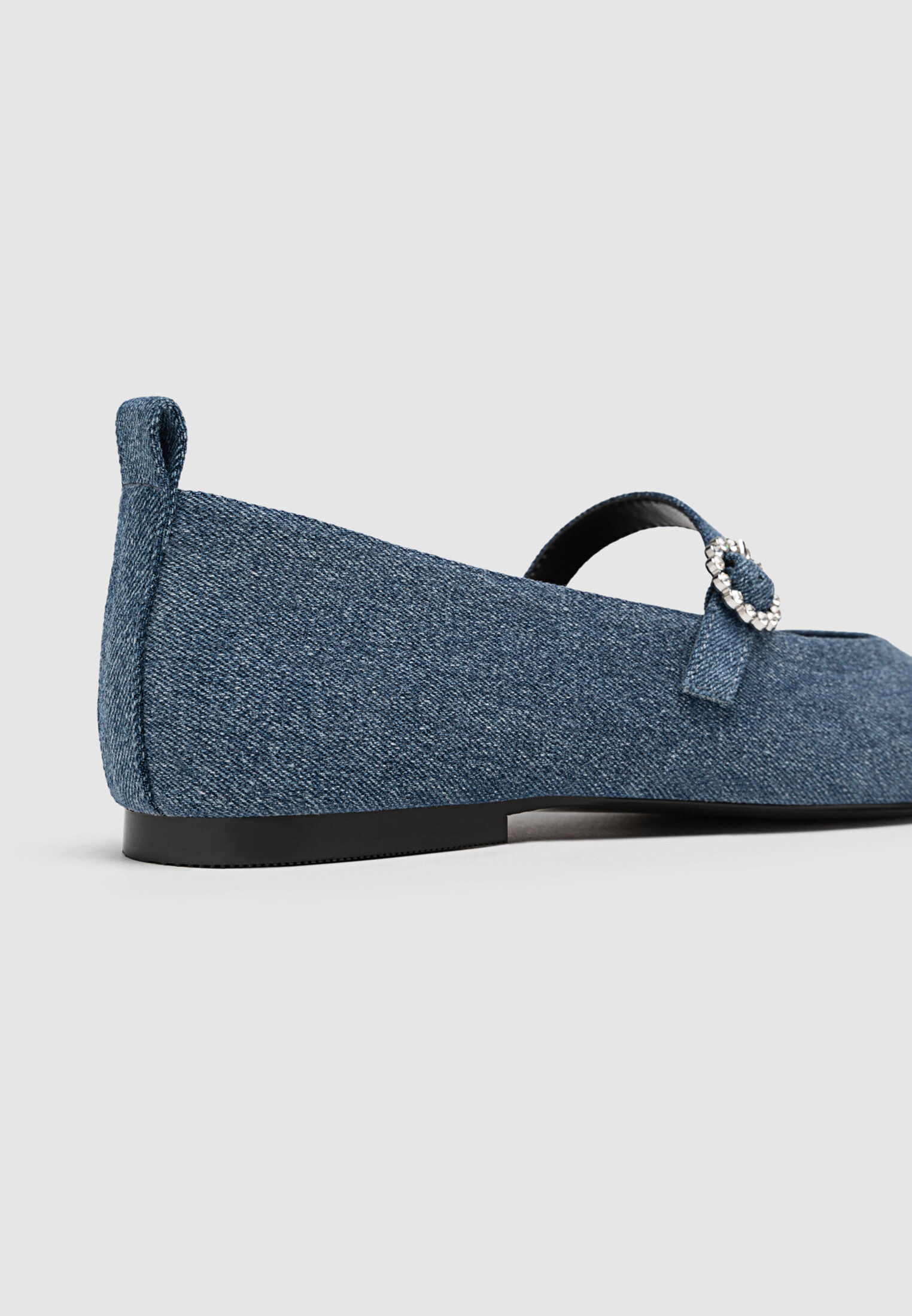 Bailarinas stradivarius 2025
