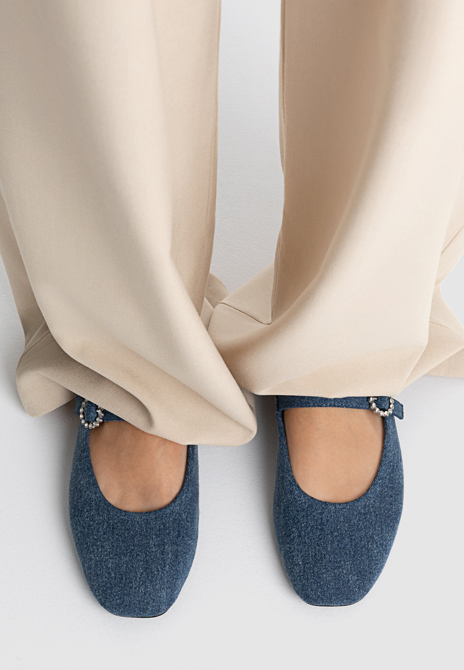 Stradivarius flat shoes on sale