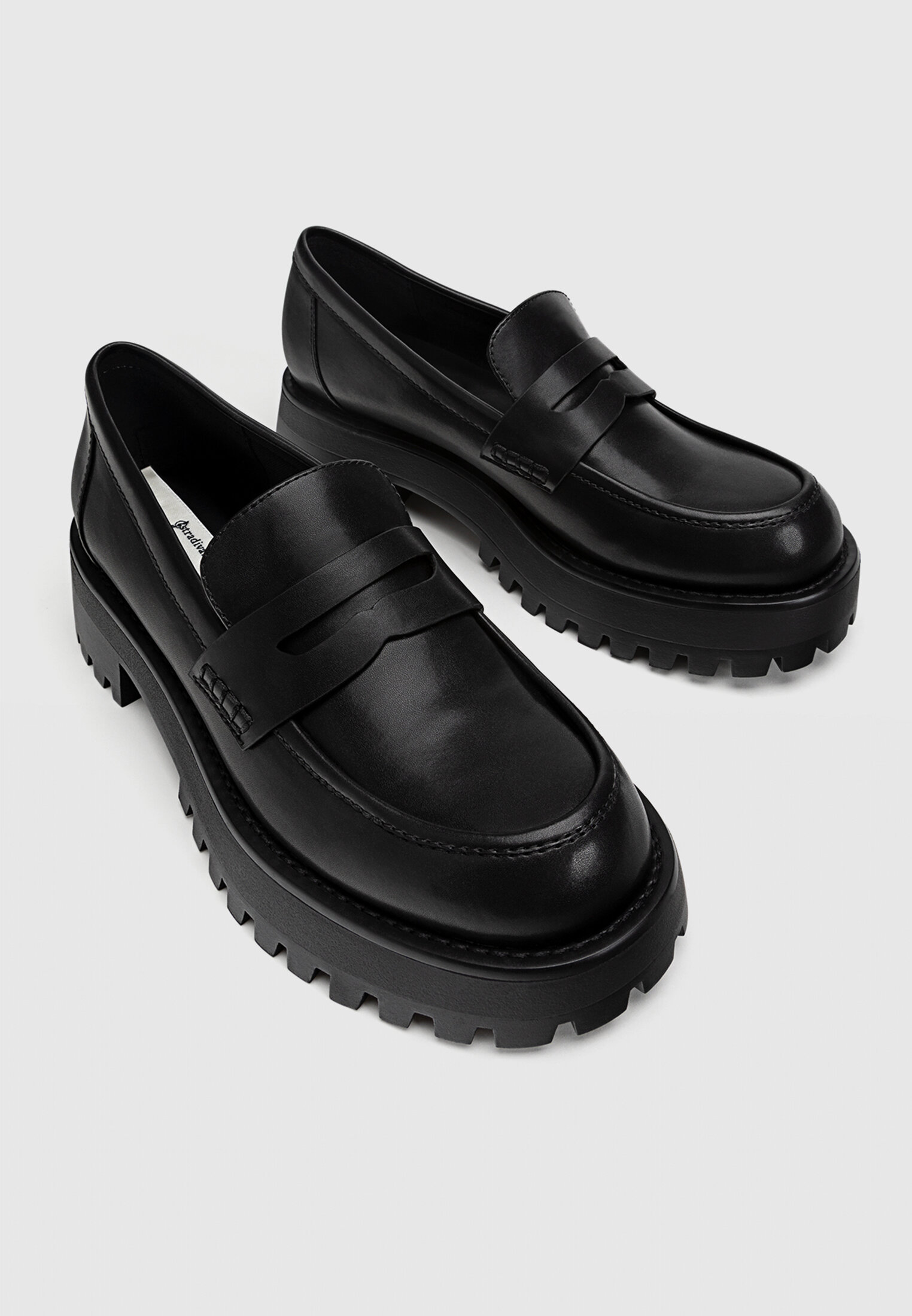 Loafers stradivarius outlet
