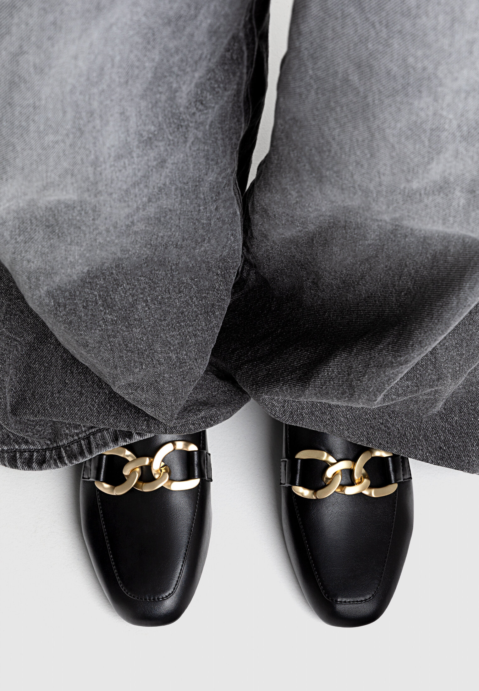 Zapatos planos hot sale mujer stradivarius