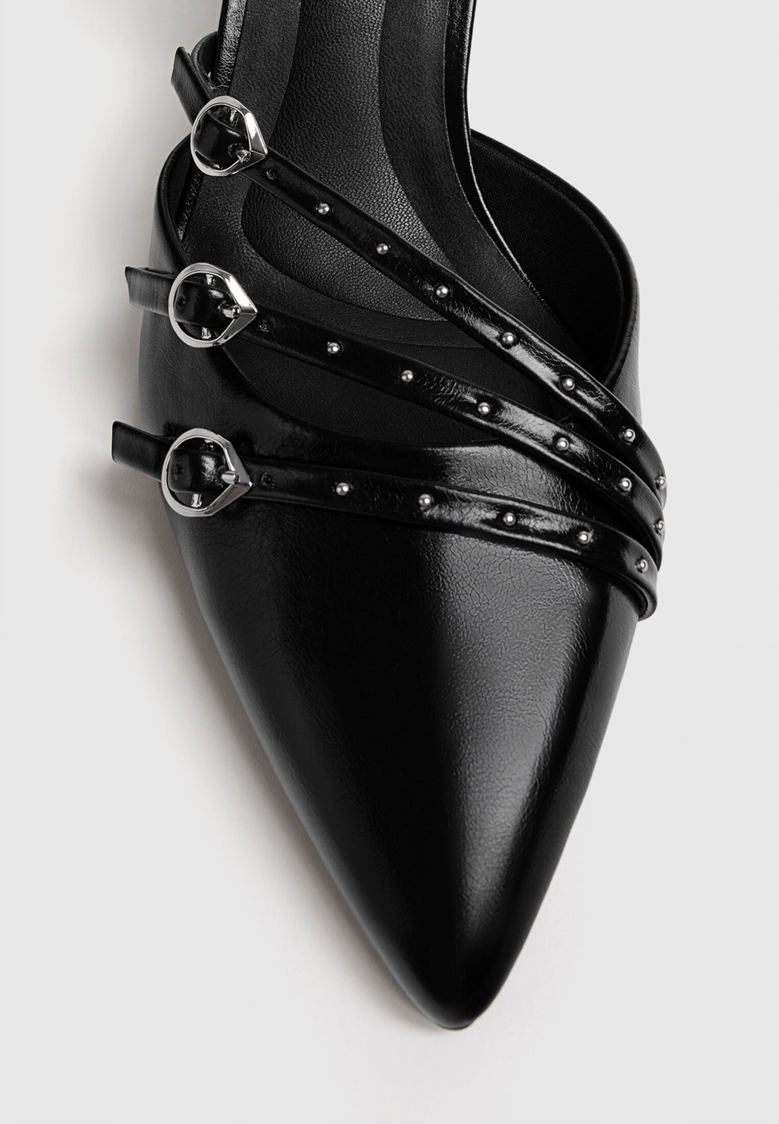 Zapatos negros stradivarius online