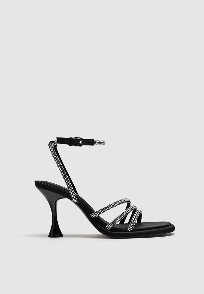 Stradivarius Riemchensandale mit Absatz SCHWARZ 40
