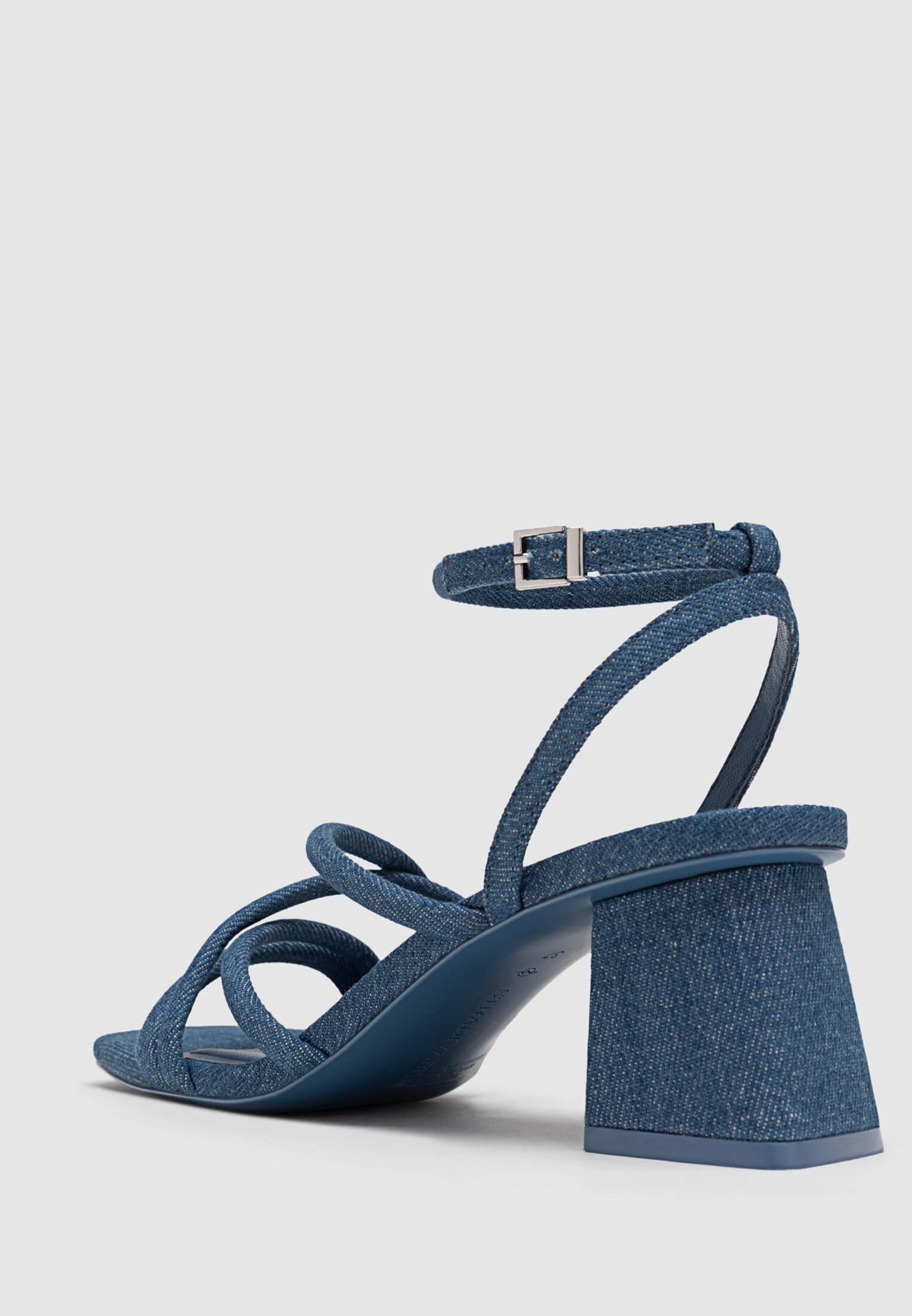 Sandales outlet femme stradivarius