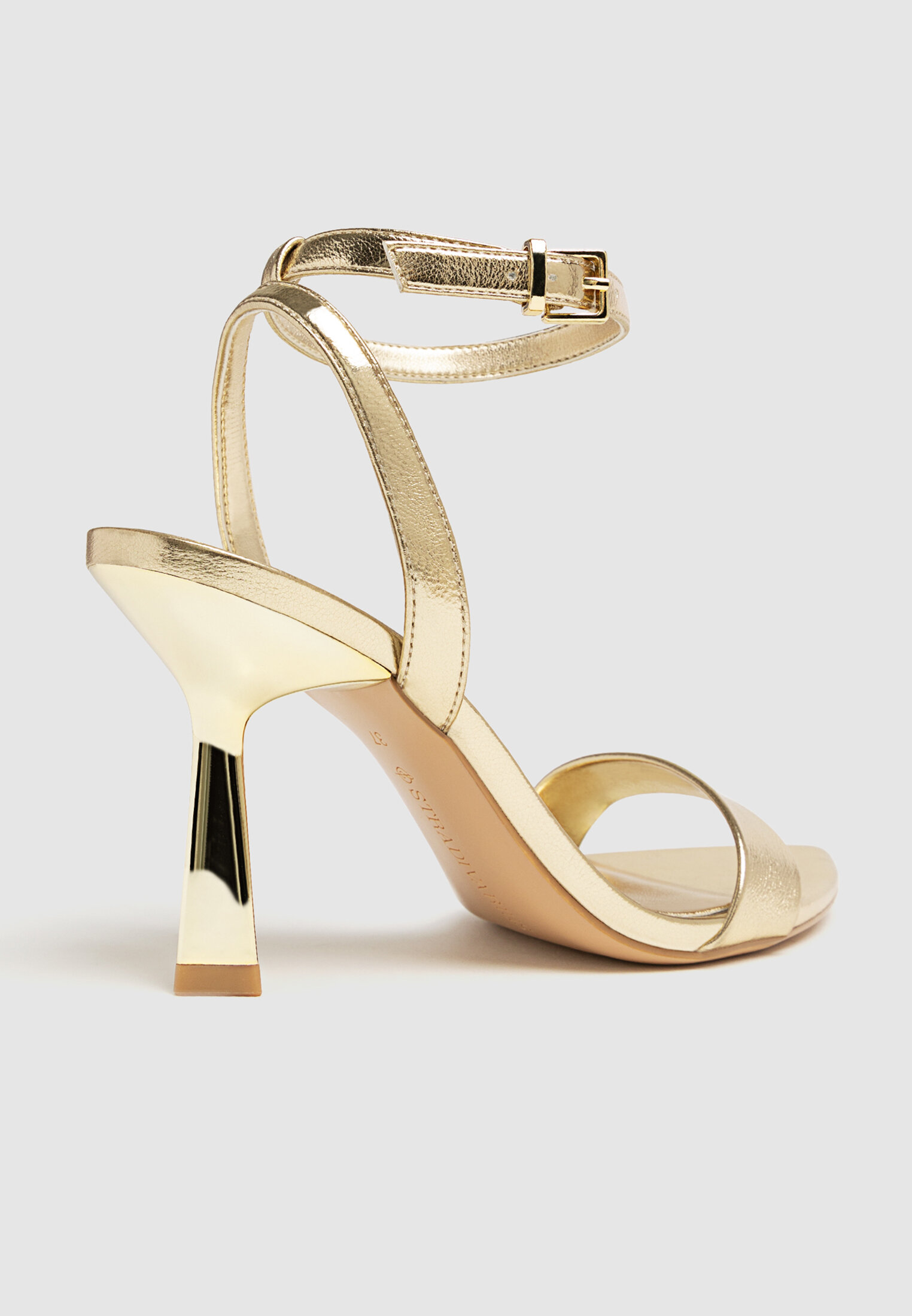 Sandalias tacón stradivarius clearance