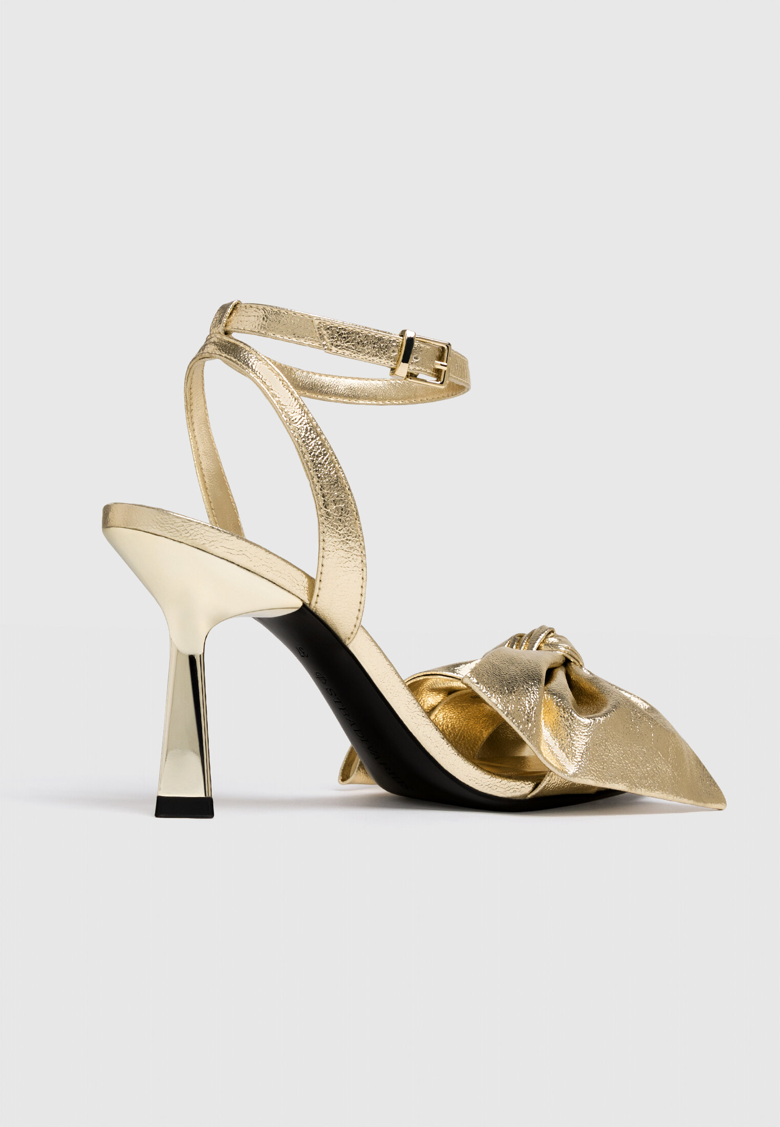 Stradivarius best sale high heels