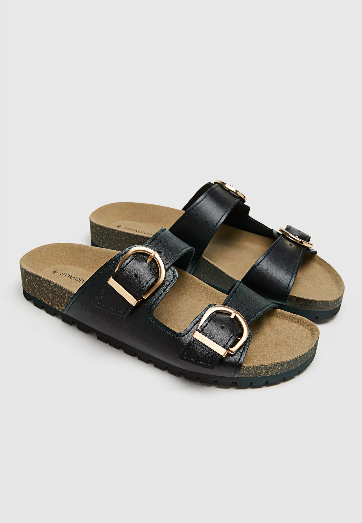 Stradivarius sandali best sale bassi