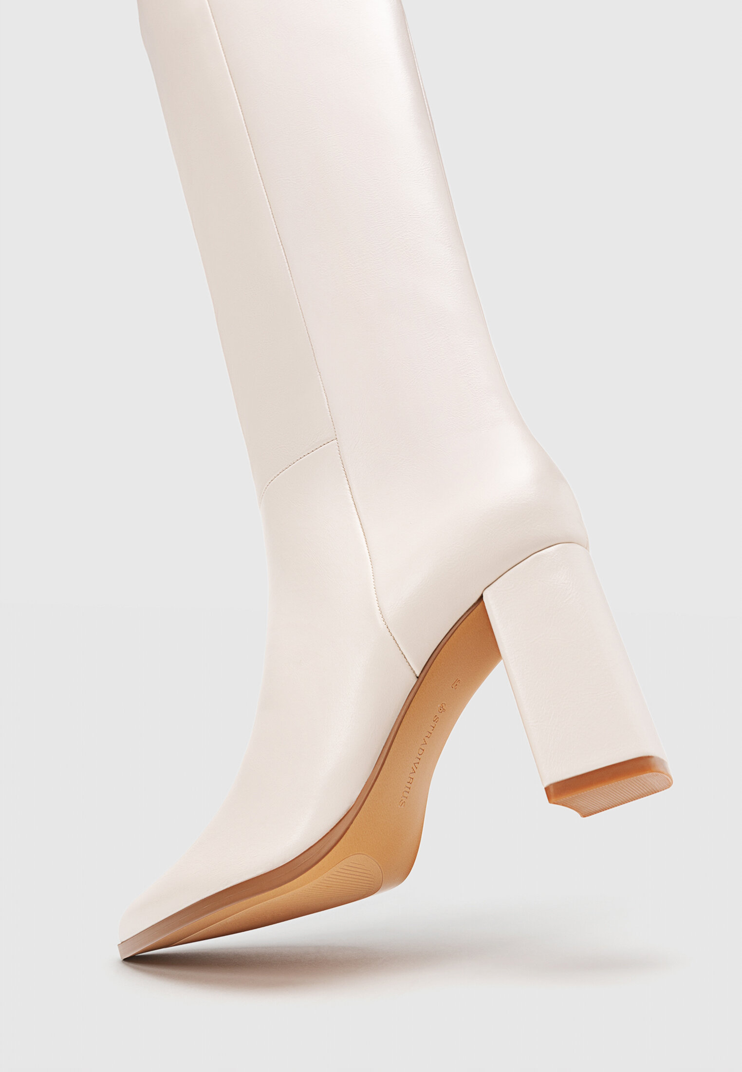 Heeled boots Women s fashion Stradivarius Republic of Ireland