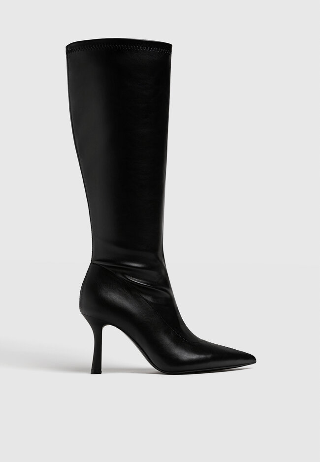 

Stradivarius Schwarze Stretch-Stiefel mit XL-Absatz SCHWARZ 40