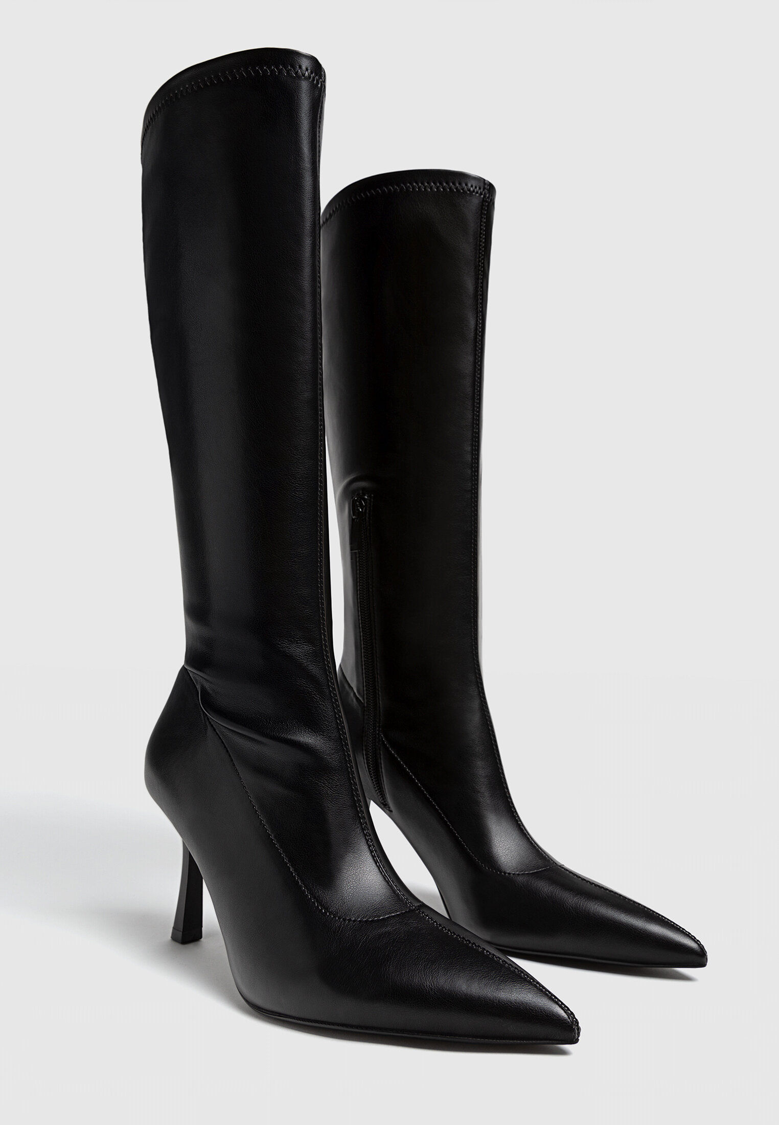Stradivarius stivali best sale alti
