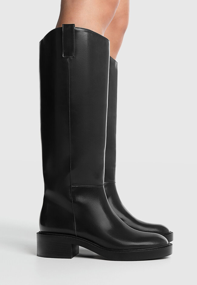 Equestrian outlet style boots