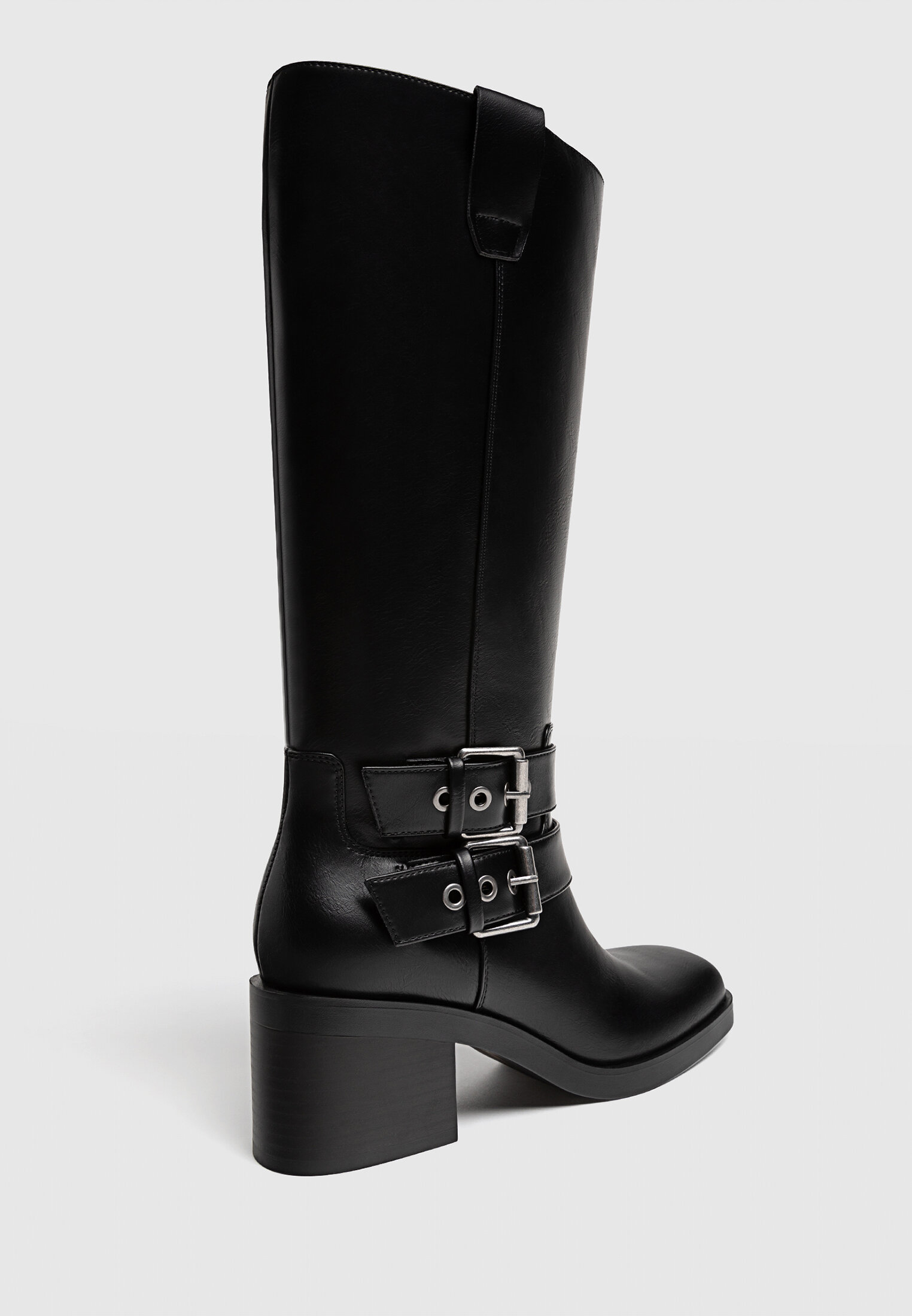Botas negras store stradivarius 2019