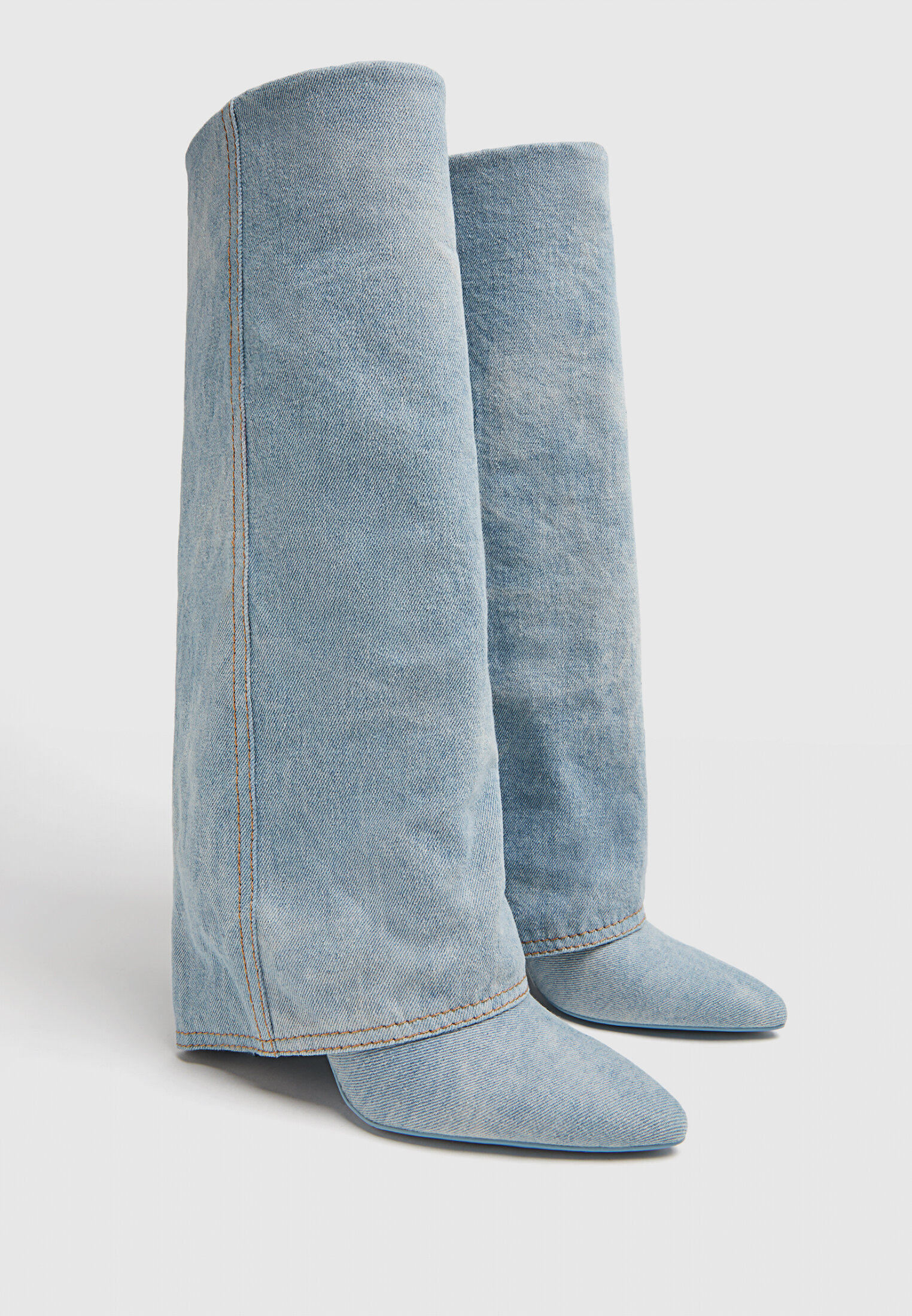 Botas hotsell tacon stradivarius