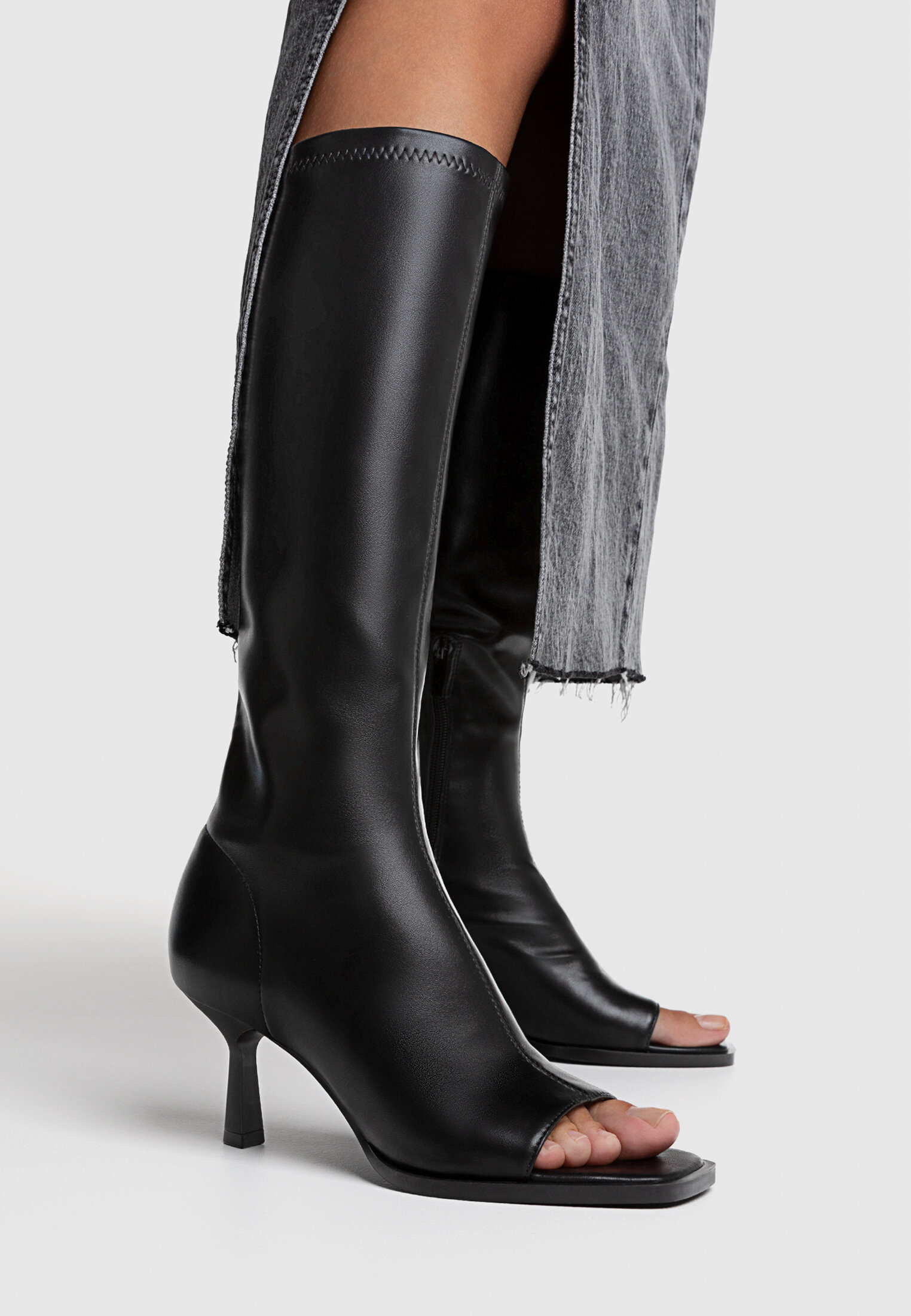 Botas stradivarius sales