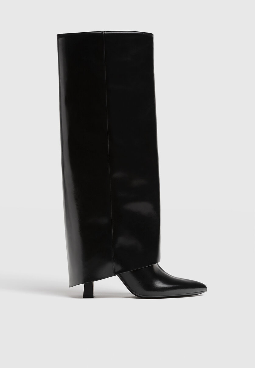 Black high-heeled boots