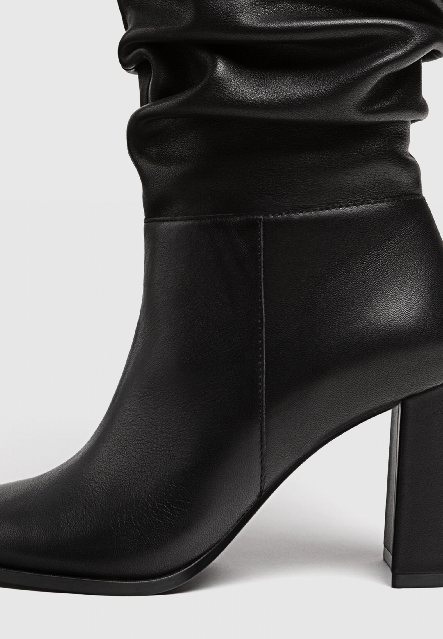 Slouchy leather high heel boots Women s fashion Stradivarius