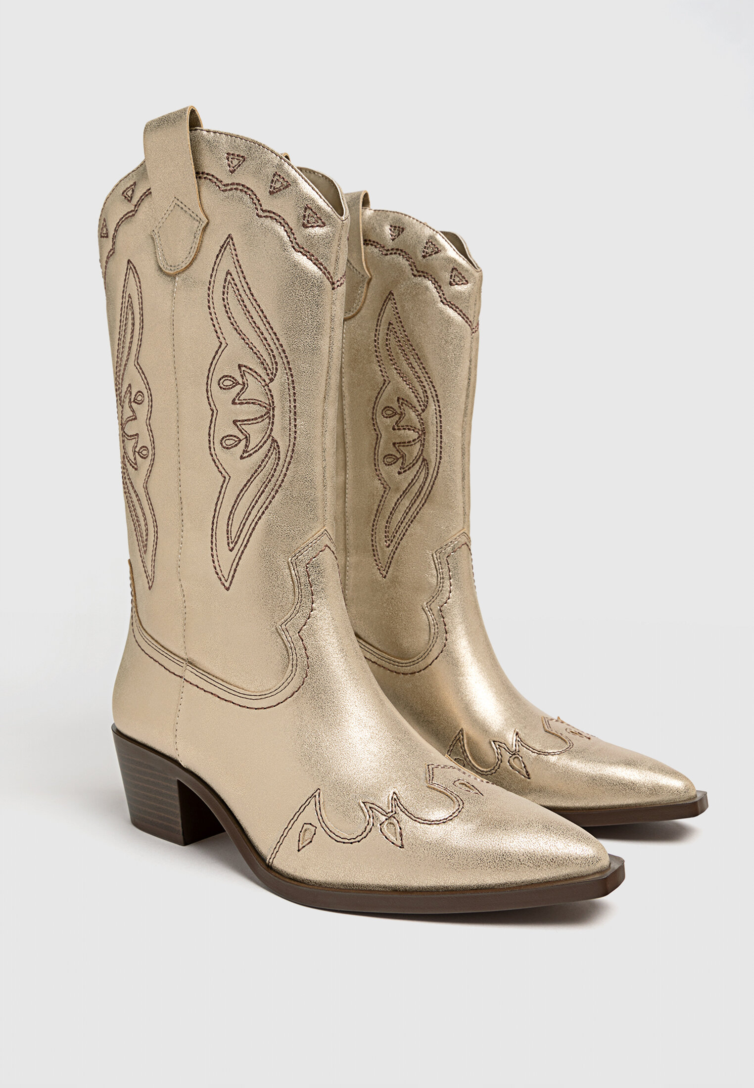 Botas camperas mujer new arrivals stradivarius