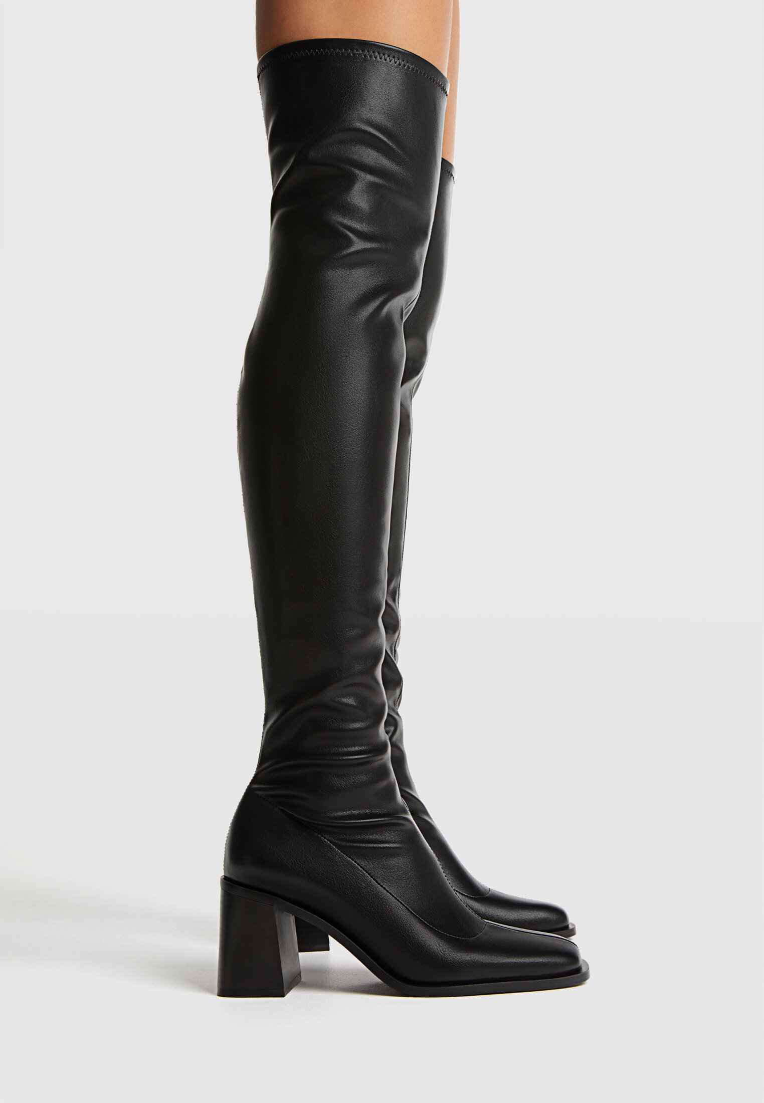 Stivali XL con tacco Moda da donna Stradivarius Italia
