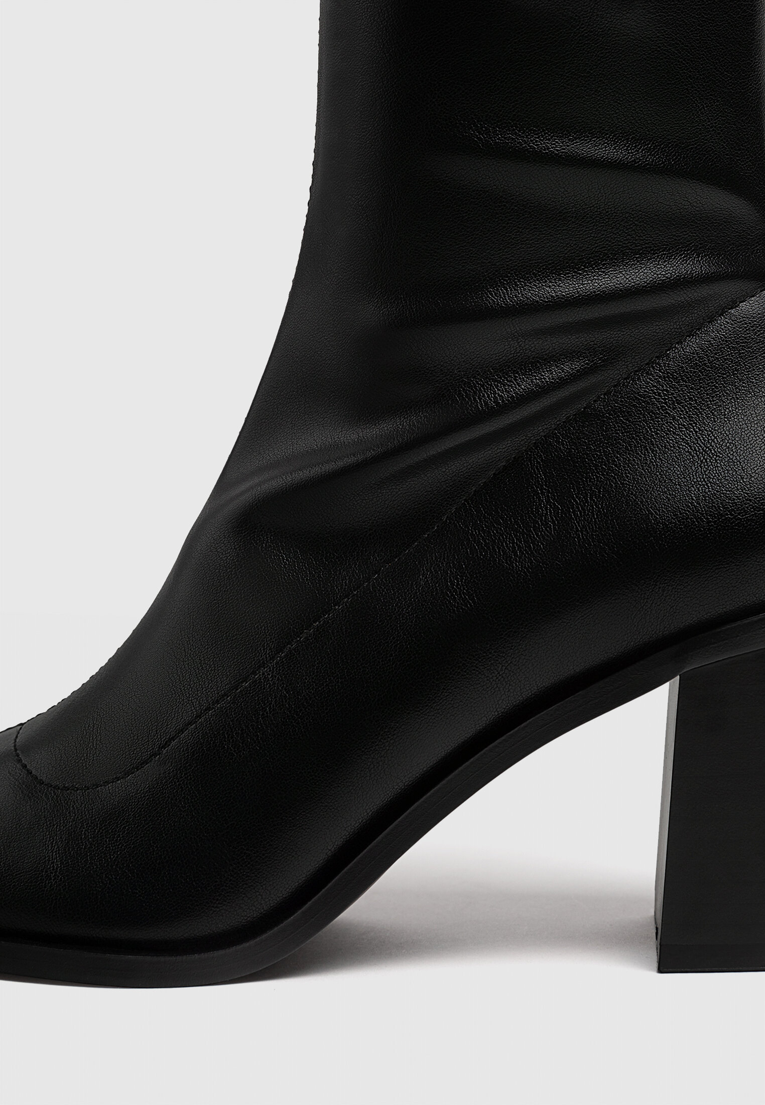 Stradivarius cuissardes on sale