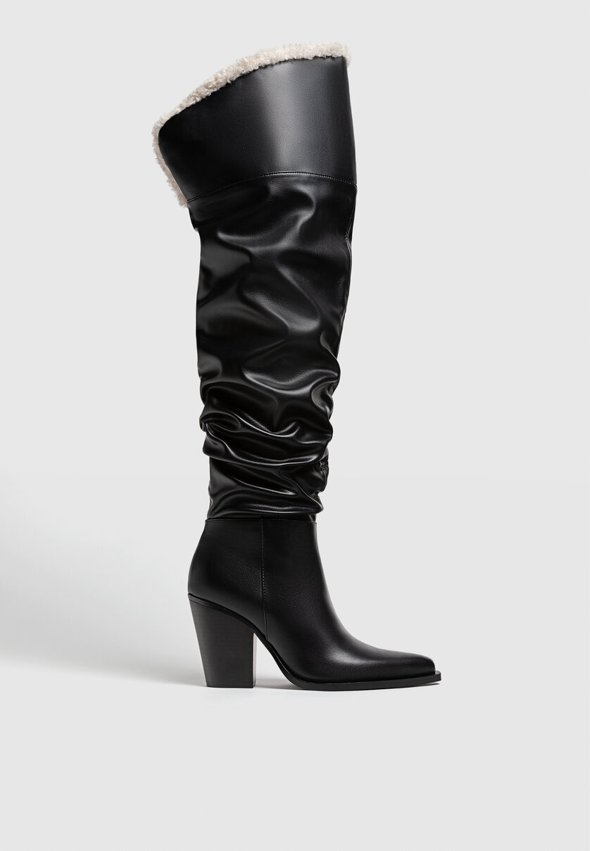Stradivarius over clearance the knee boot
