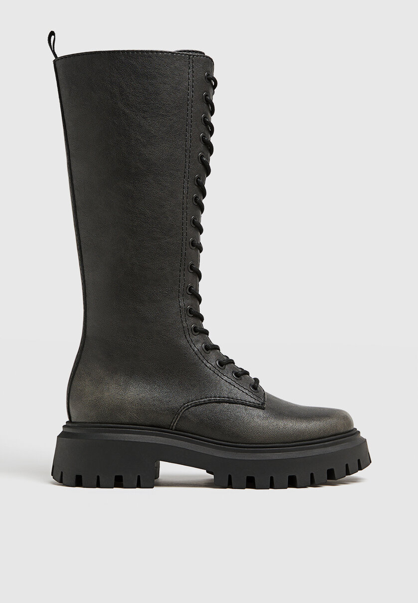 Botas acordonadas suela track outlet
