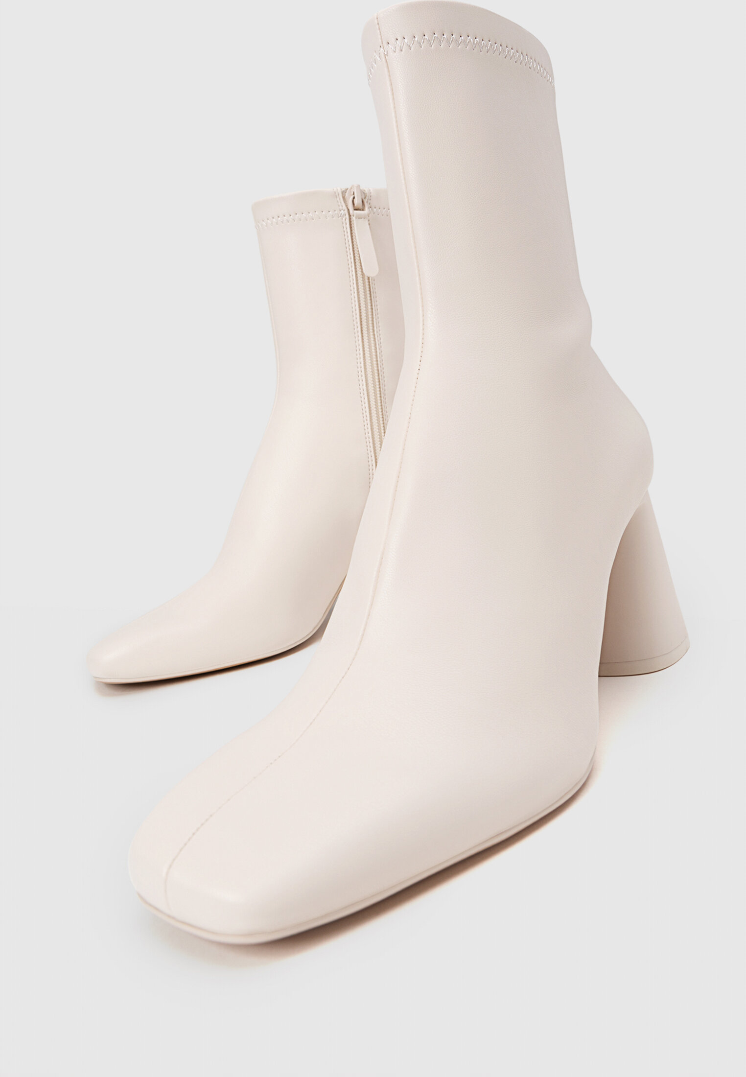 Botines tacon stradivarius sales