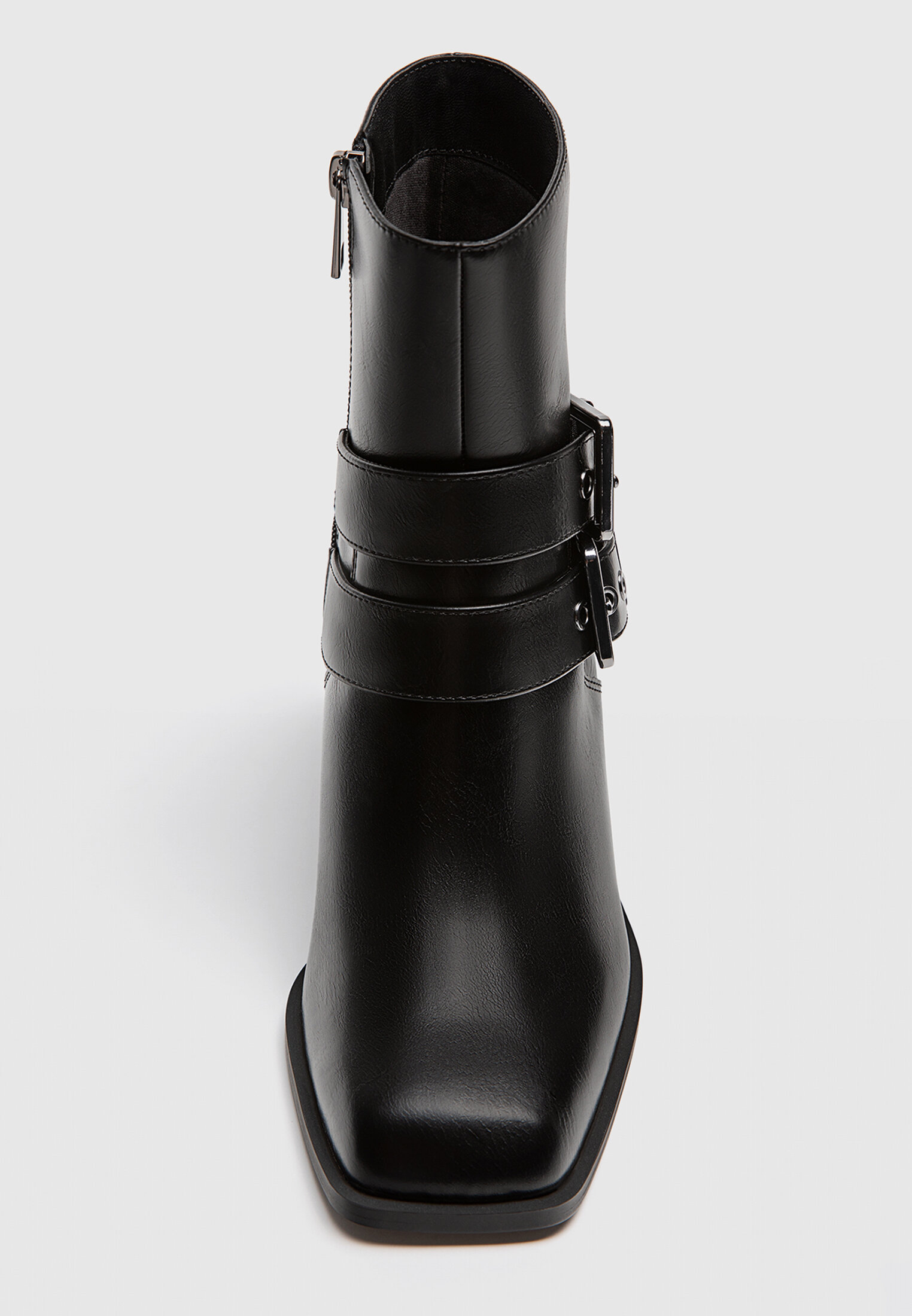 Stradivarius botines on sale negros