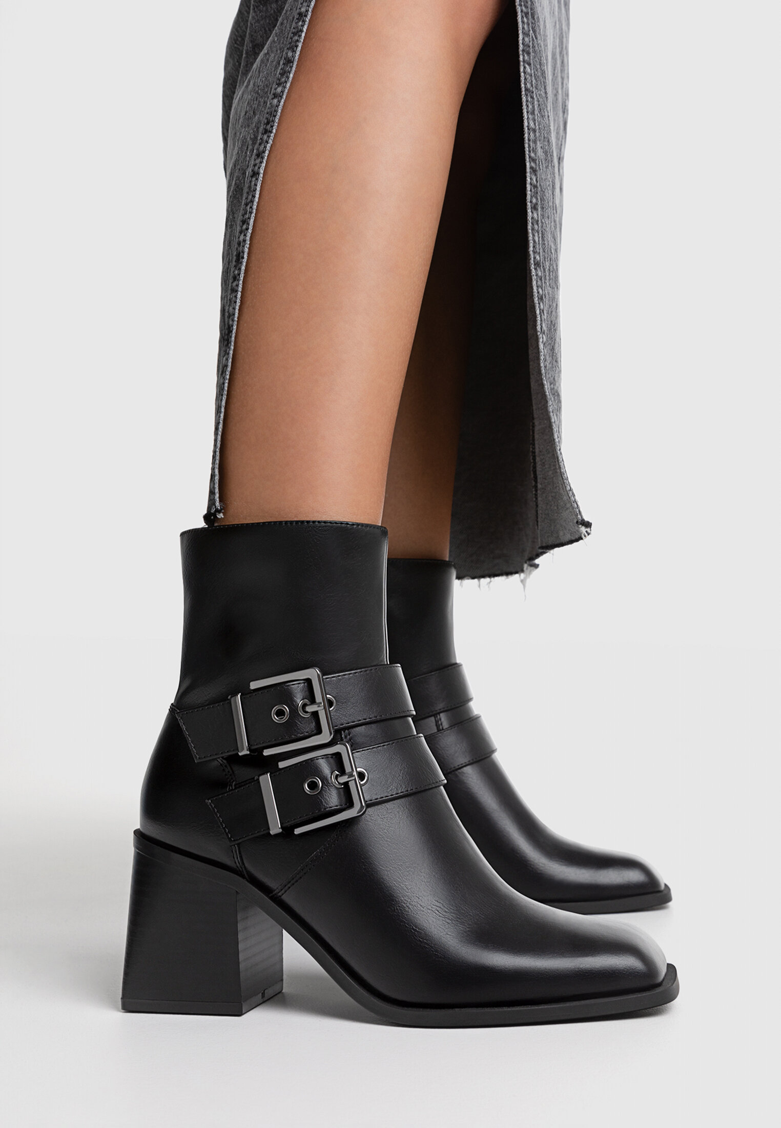 Bottines stradivarius noir outlet