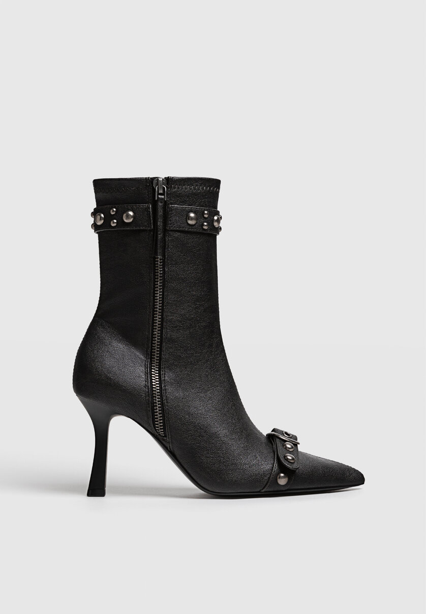 Bottines clous 2025