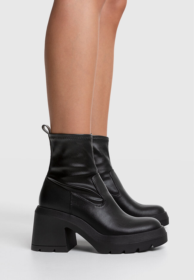 Bottines transparentes stradivarius hot sale