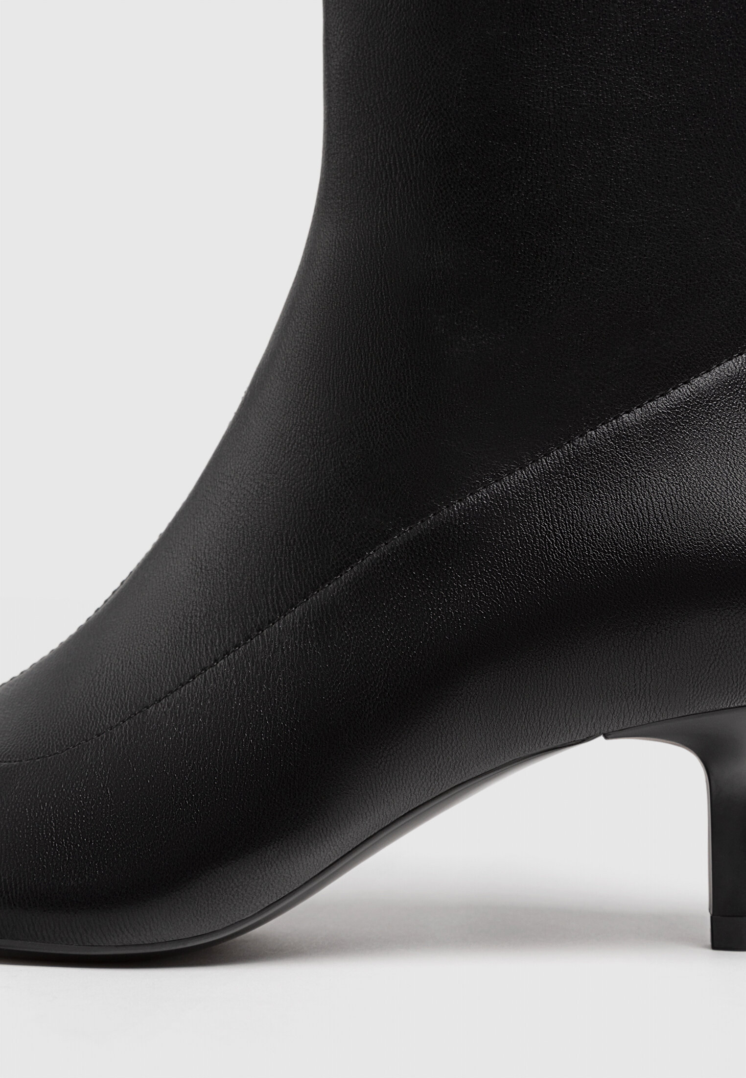 Botines tacon best sale stradivarius