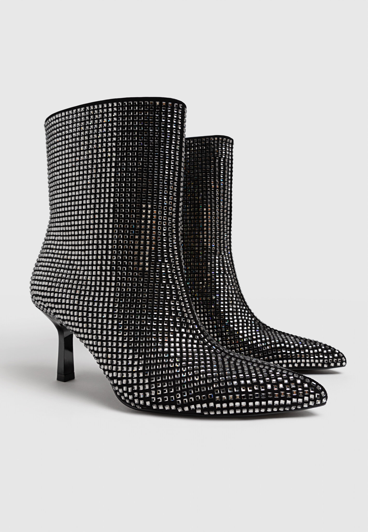 Stivaletti con tacco e strass