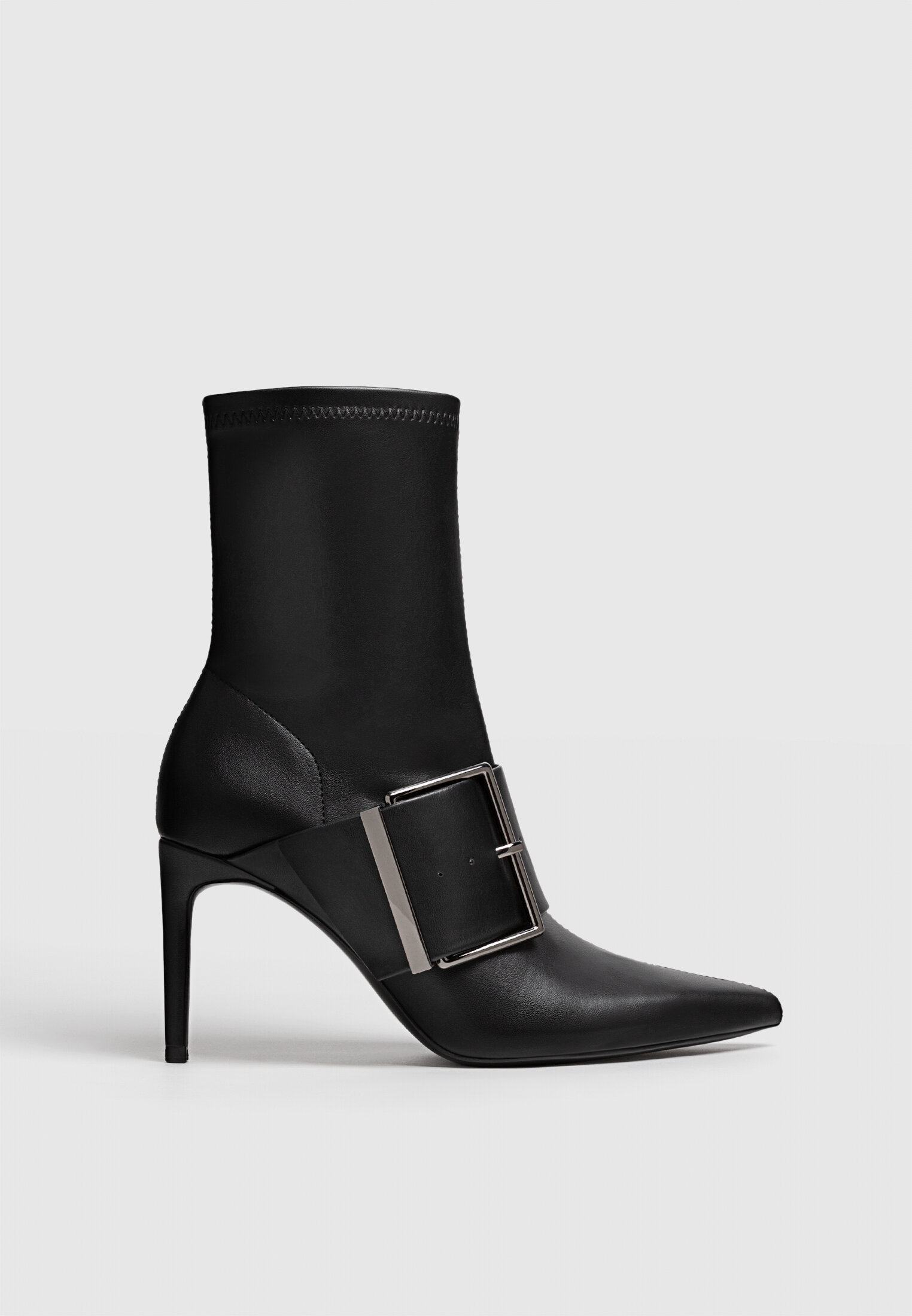 Botines hot sale tacon stradivarius