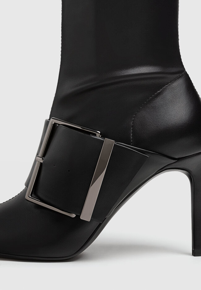 Stradivarius black store ankle boots
