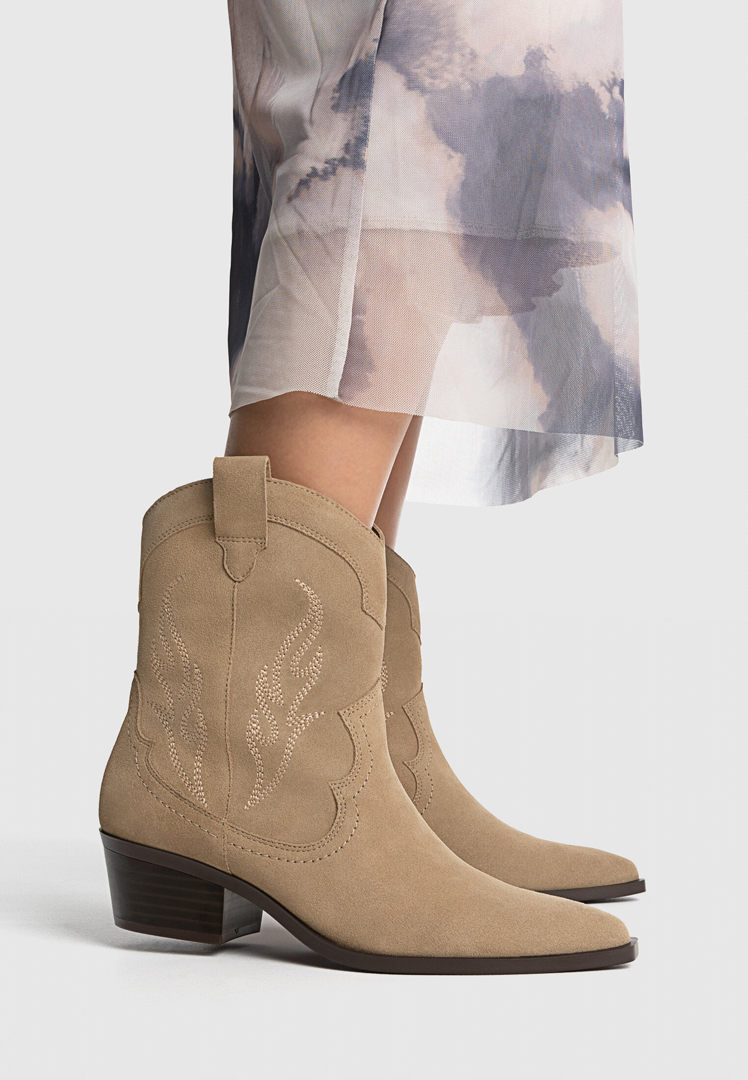 Botin piel cowboy clearance