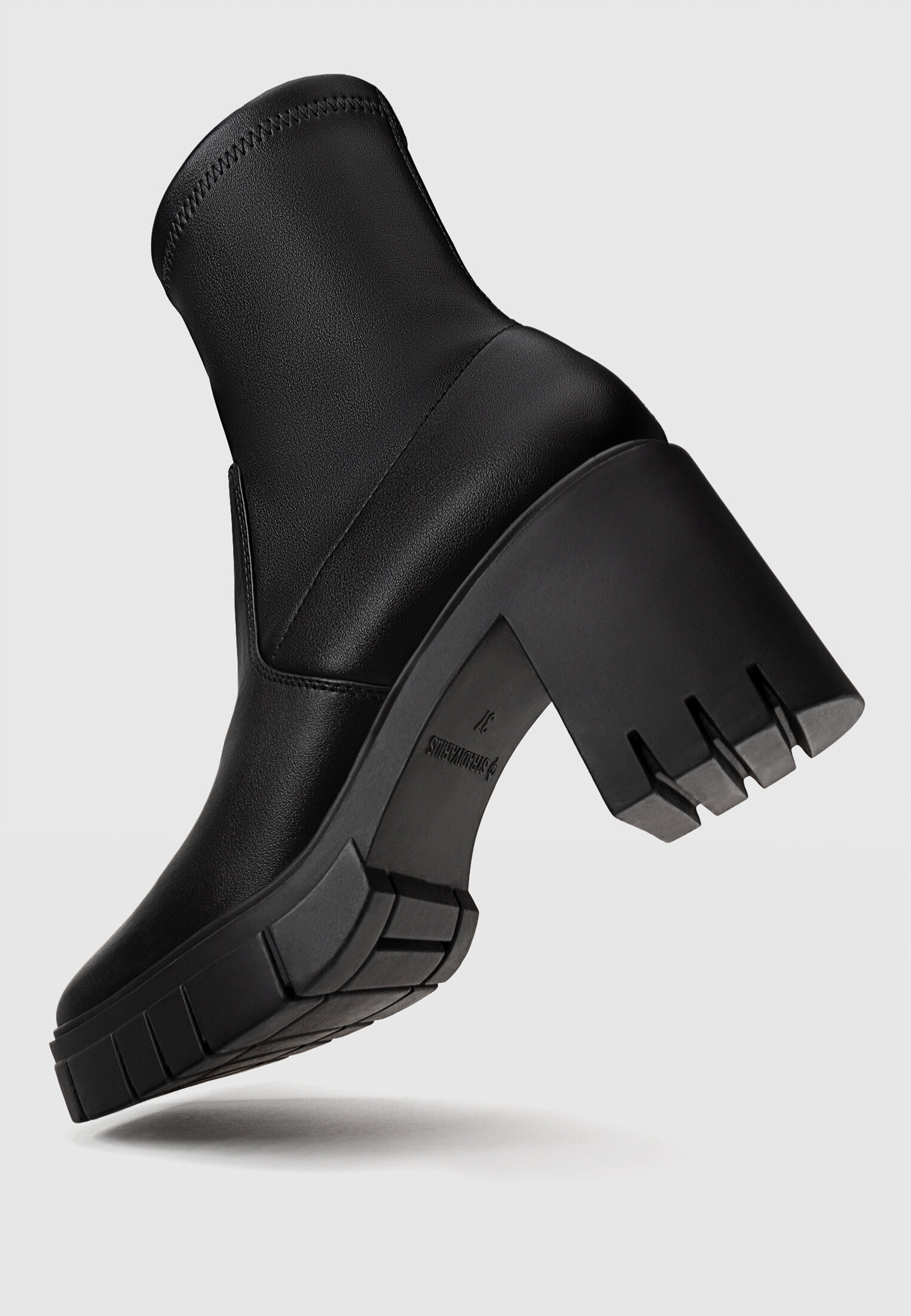 Stretch ankle boots low outlet heel