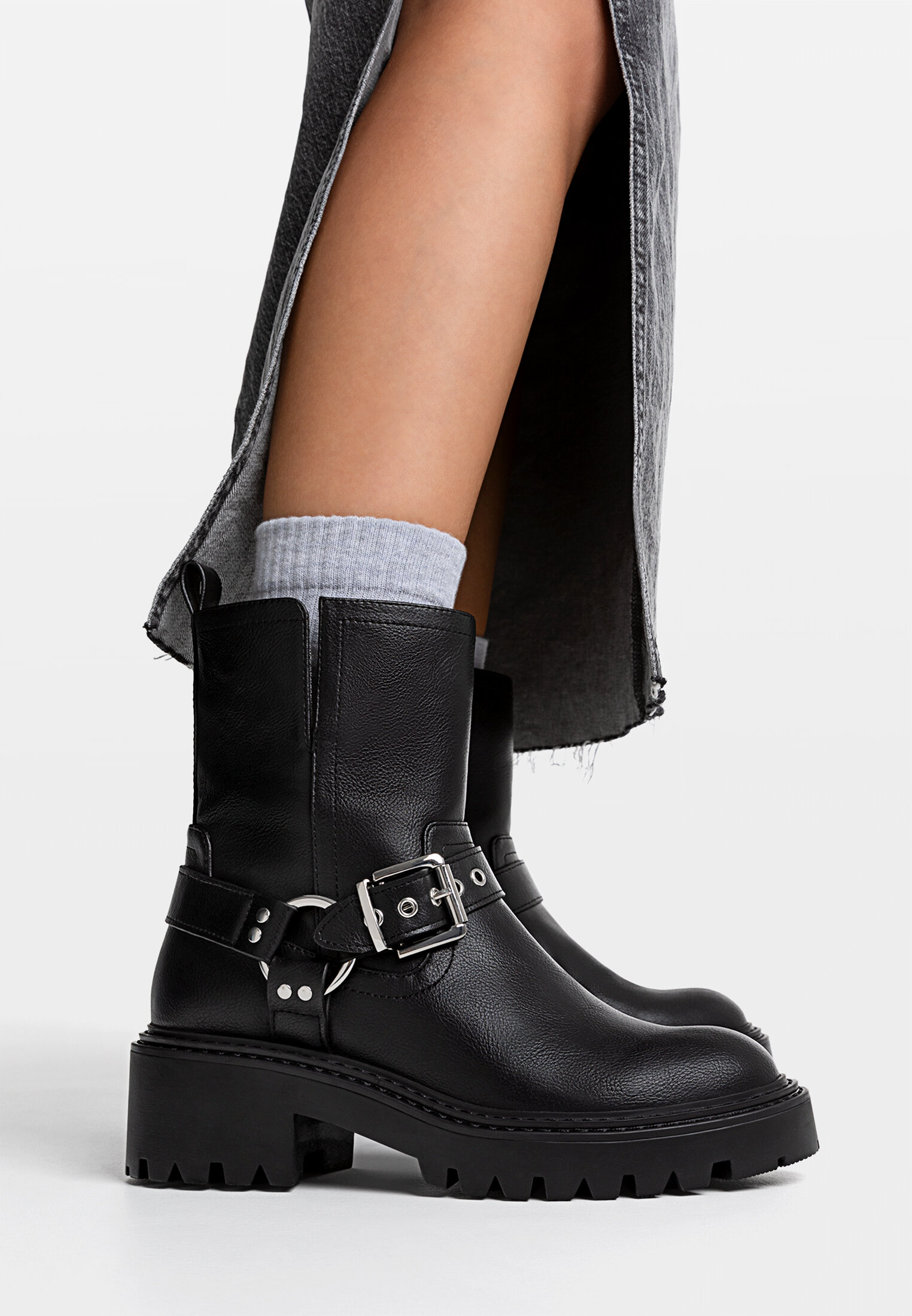 Bottines plates style motard avec boucles null femme