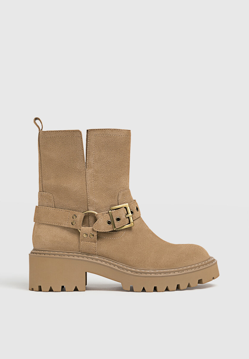 Botines planos hotsell doble cordon stradivarius