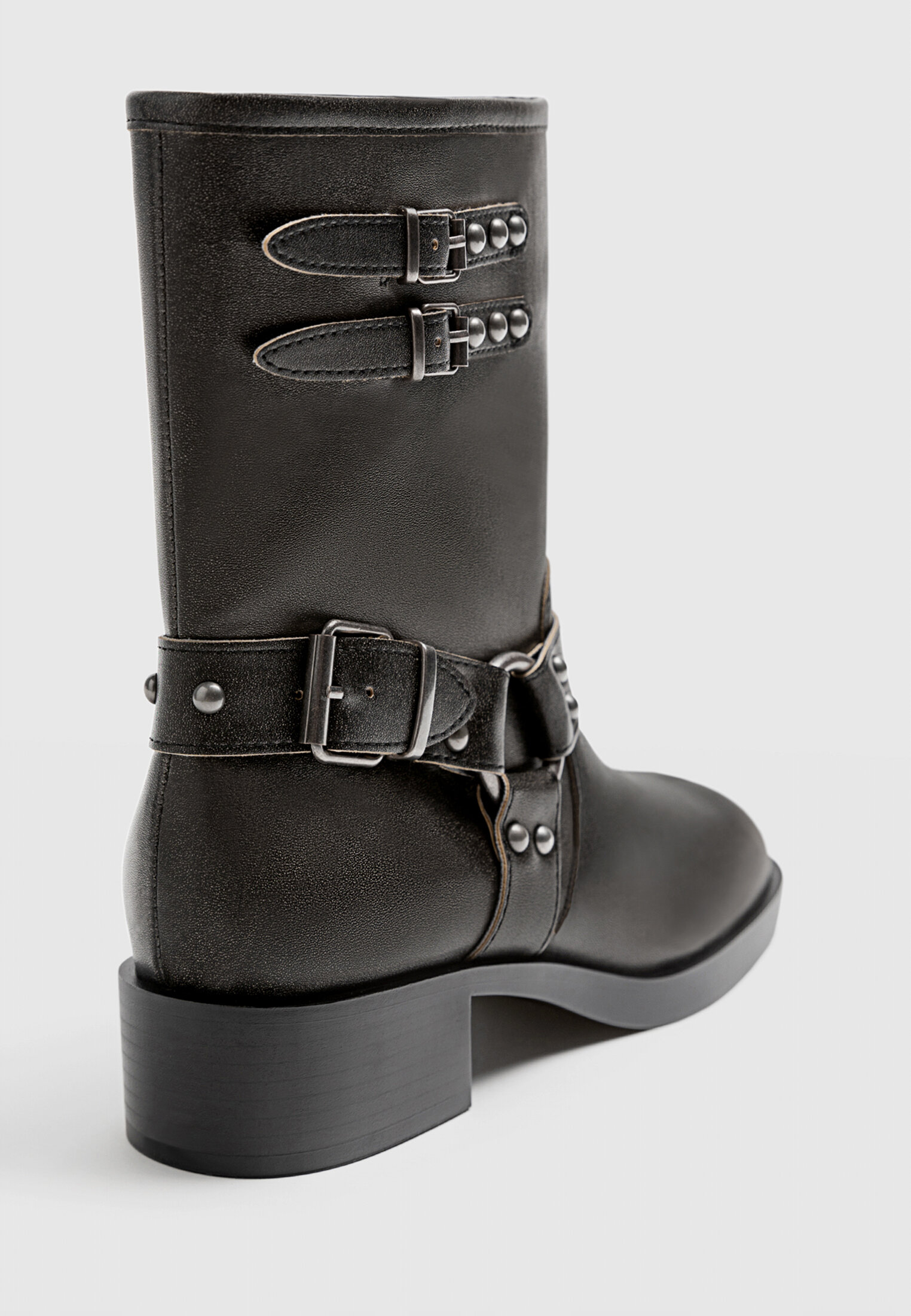 Flat ankle boots with on sale buckles