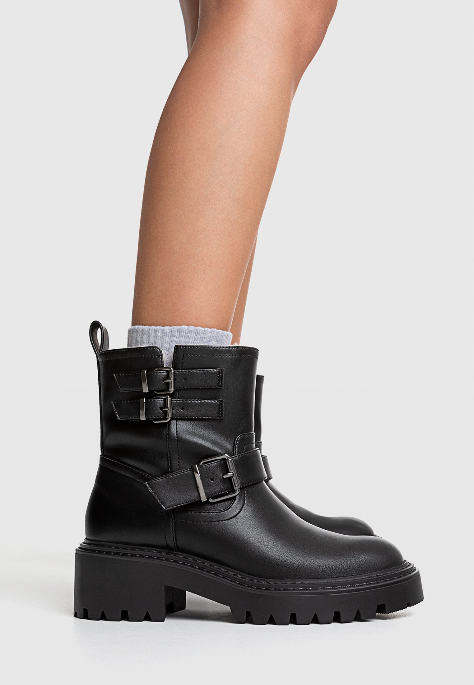 Stradivarius biker hot sale boots