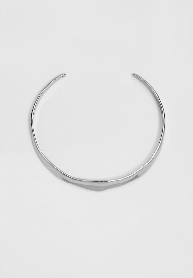Stradivarius Textured rigid choker  Grey OS