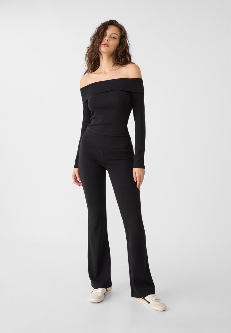 Stradivarius Pantaloni Evazați Betelie Reiat Negru S